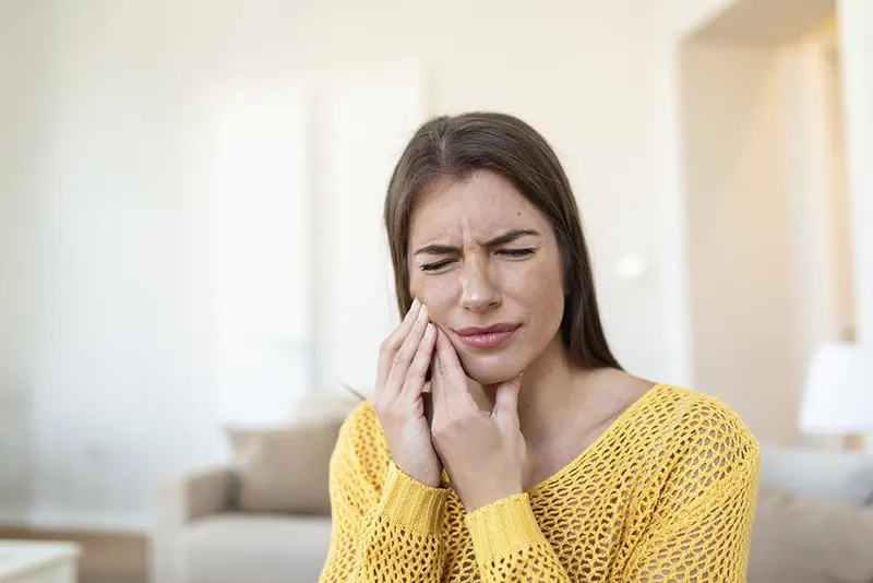 ZahnimplantatSchmerzen nach 2 Wochen? Das sollten Sie tun. Dentfix Zahnklinik ZahnimplantatSchmerzen nach 2 Wochen? Das sollten Sie tun. Dentfix Zahnklinik